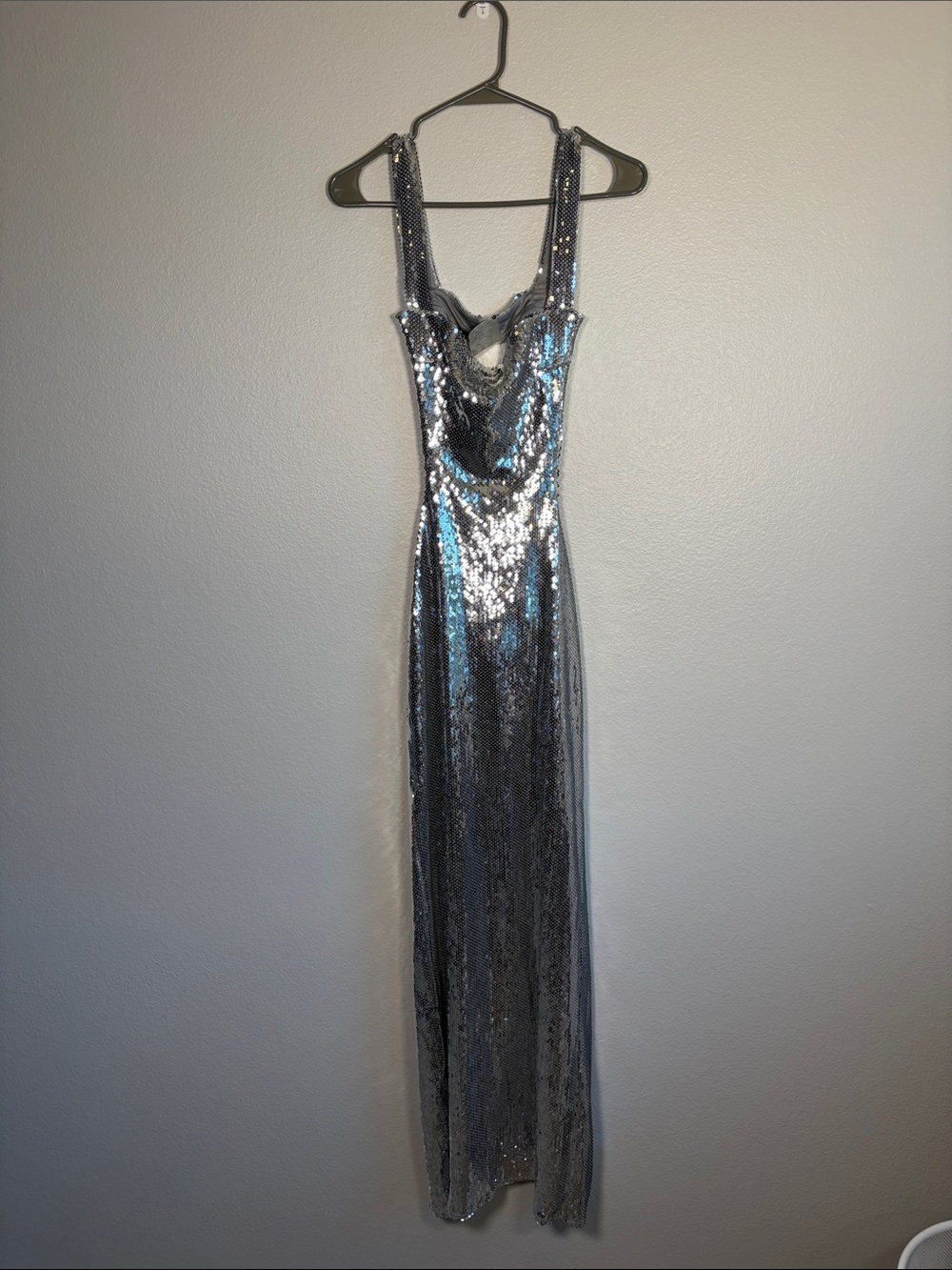 NWT MESHKI Adoria Sequin Cutout Maxi Dress in Silver - XS - Picture 4 of 9